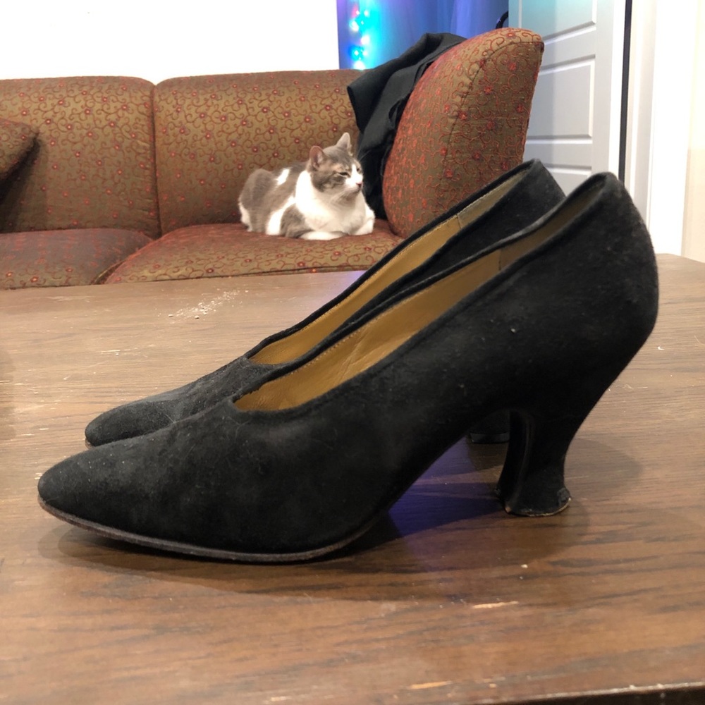 Black suede Yves St.Laurent heels
